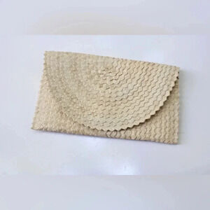 RM straw clutch